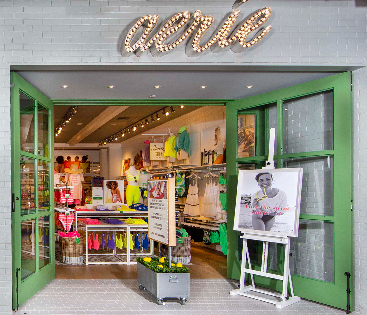 Introducing Our First OFFLINE by Aerie Store! - #AerieREAL Life