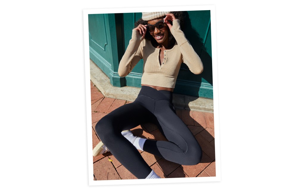 3 ways to style the OFFLINE Crossover Flare Legging!  We're bringing you 3  ways to style the OFFLINE Crossover Flare Legging! Which way will you rock  them? Tell us in the